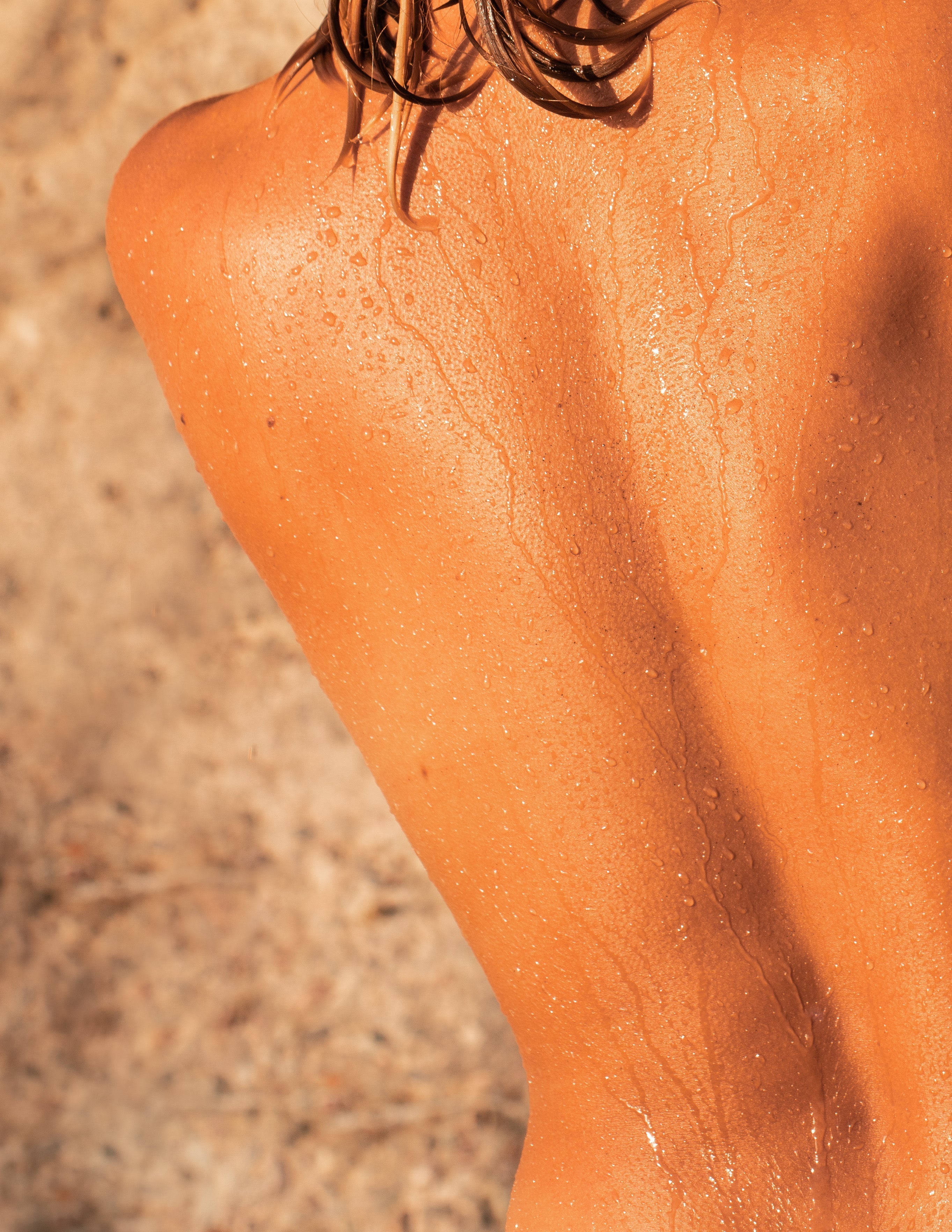 Golden Devotion: The Internal Sunscreen That Helps You Tan Naturally